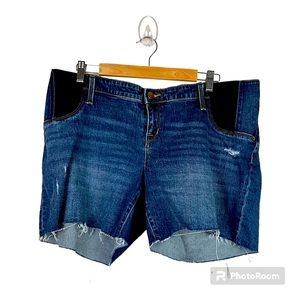 Isabel Maternity by Ingrid & Isabel Boyfriend Denim Shorts size 14